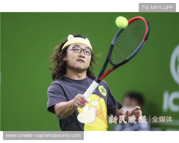 帕尔默冰雕亮相斯坦福桥,艺术与商业跨界引爆球迷讨论 帕尔默冰雕亮相斯坦福桥,艺术与商业跨界引爆球迷讨论