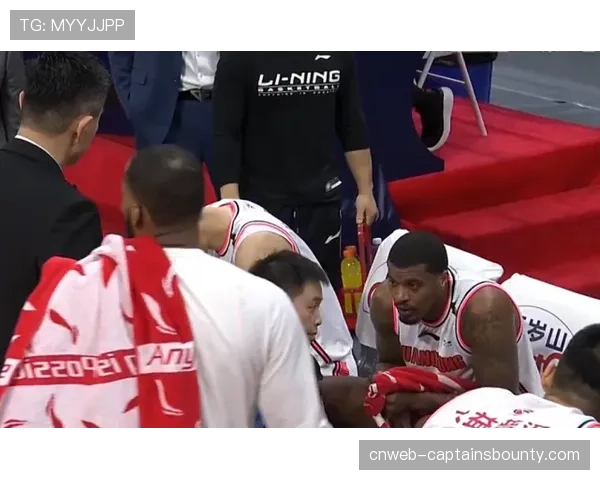 解说席反应：罗根与DC为当晚“最佳比赛”得主激烈讨论